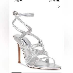Steve Madden
Dress Sandals